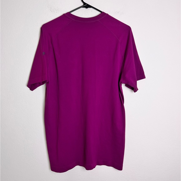 Fabletics - The Training Day Tee - Picture 3 of 4